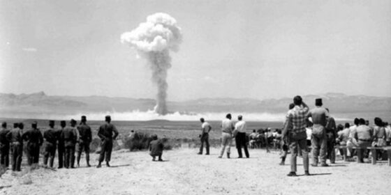 30 лет со дня закрытия Семипалатинского испытательного ядерного полигона